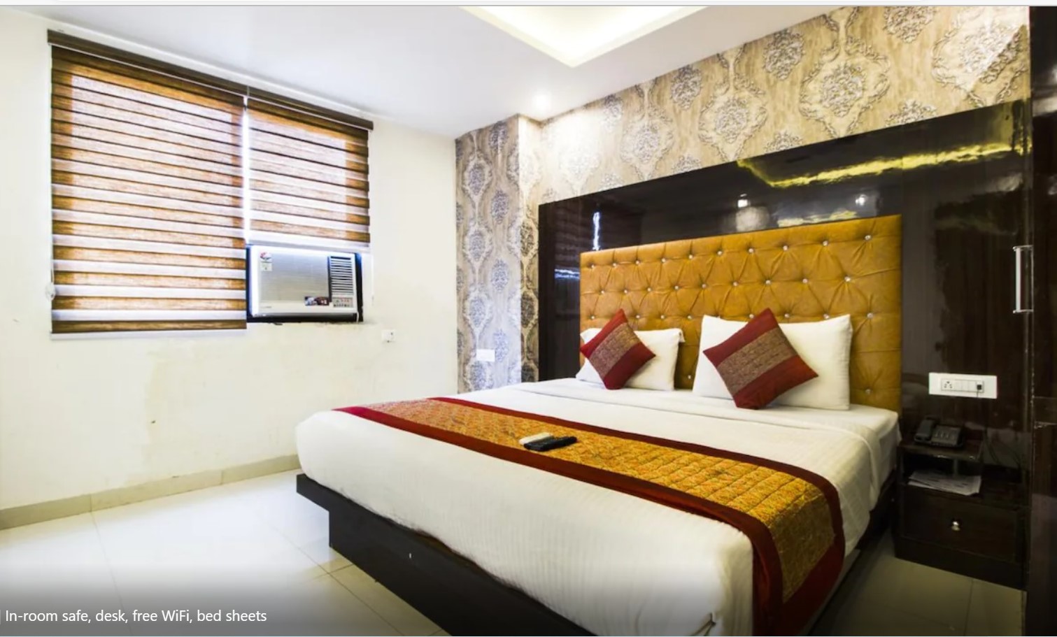 HOTEL ICONIC SUITES | Deluxe Room